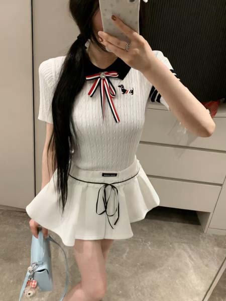 2026年4月9日入荷早春新作Miumiu女性用ファッション/誕生日プレゼント/贈り物 can工場