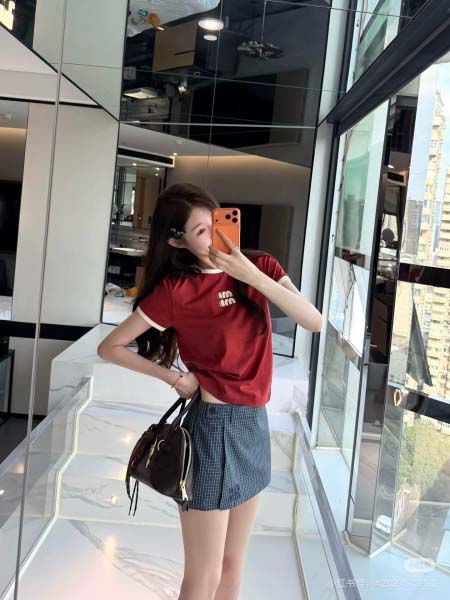 2026年4月9日入荷早春新作Miumiu女性用ファッション/誕生日プレゼント/贈り物 can工場