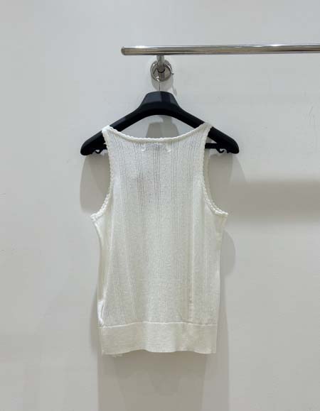 2026年4月9日入荷早春新作Miumiu女性用ファッション/誕生日プレゼント/贈り物 can工場