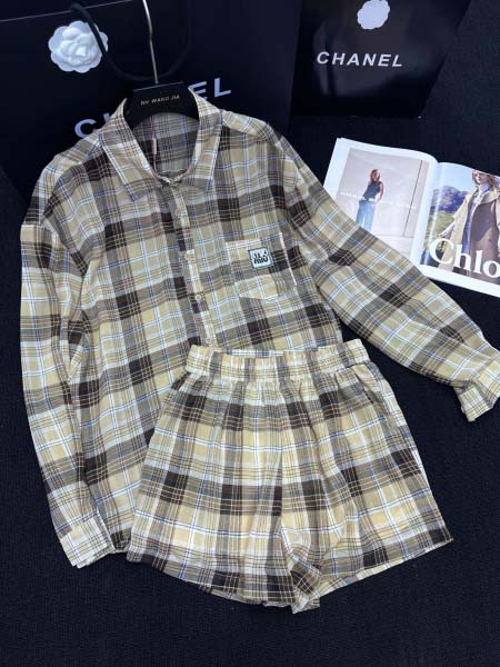 2026年4月9日入荷早春新作Miumiuセット 女性用ファッション/誕生日プレゼント/贈り物 can工場