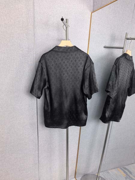 2026年4月15日新作Louis vuitton半袖 シャツ高品質/誕生日プレゼント/FF工場