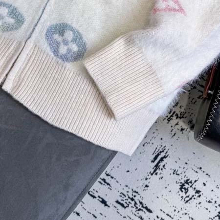 2026年4月15日新作Louis vuitton ニットカーディガン  高品質/誕生日プレゼント/FF工場