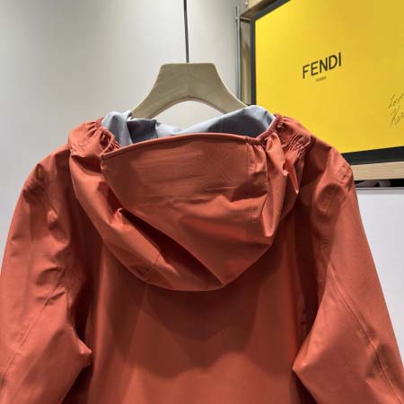 2026年4月20日入荷春夏新作Moncler 高級品復刻 女性服 KL工場