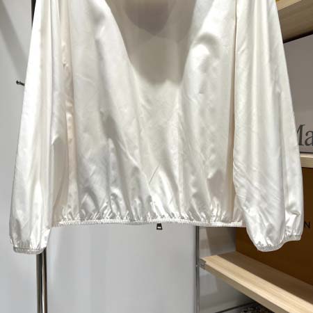 2026年4月20日入荷春夏新作Moncler 高級品復刻 女性服 KL工場