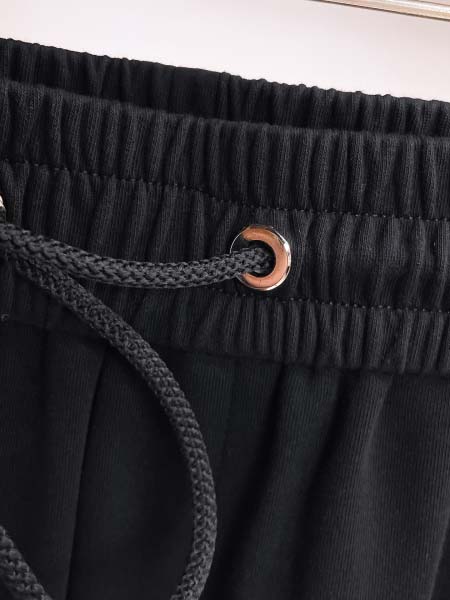 2026年4月22日新作Prada半ズボン高品質/誕生日プレゼント/FF工場