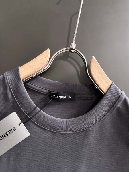 2026年4月23日春夏新作BALENCIAGA半袖 tシャツ高品質/誕生日プレゼント/FF工場