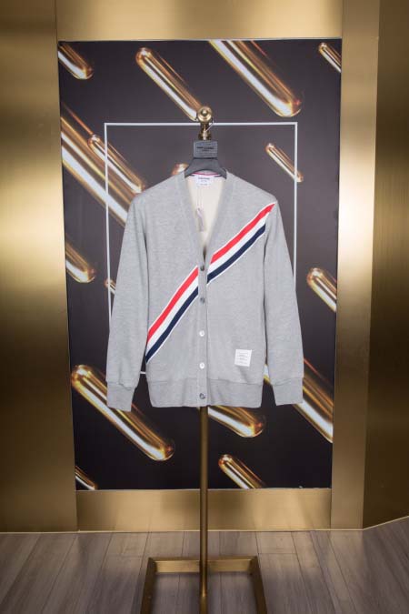 2026年4月2日入荷新作Thom Browneカーディガン...