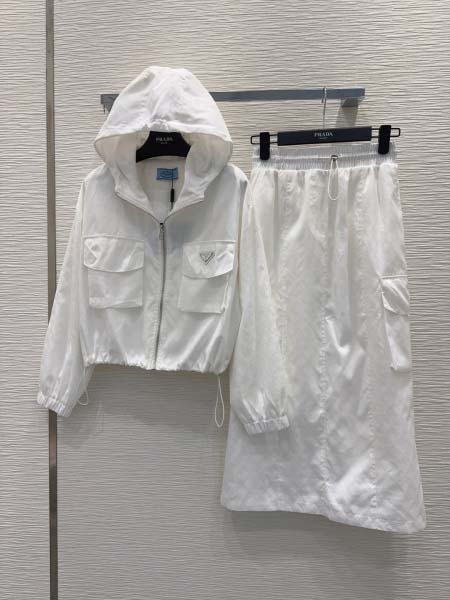 2026年4月4日入荷春夏新作Prada 上下高級品復刻 女...