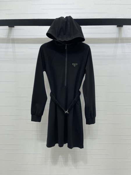 2026年4月4日入荷春夏新作Prada 高級品復刻 女性服 KL工場