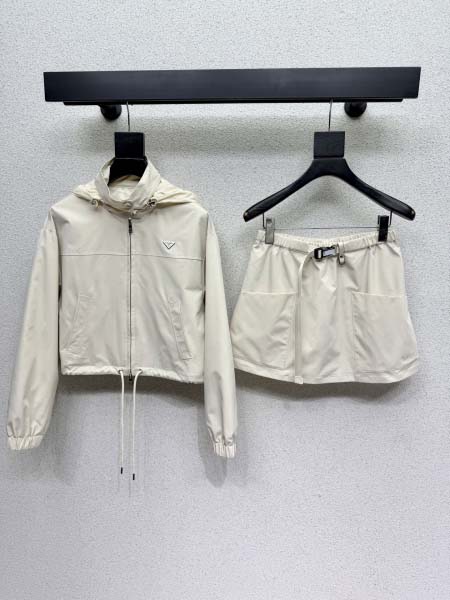 2026年4月4日入荷春夏新作Prada 高級品復刻 女性服...