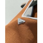 2026年4月4日入荷春夏新作Prada ベスト 高級品復刻 女性服 KL工場