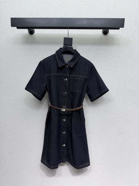 2026年4月4日入荷春夏新作Prada 高級品復刻 女性服...