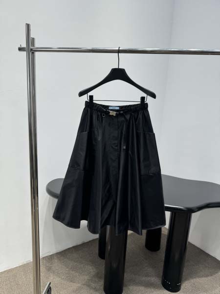 2026年4月4日入荷春夏新作Prada 高級品復刻 女性服...