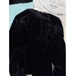 2026年4月4日入荷春夏新作Prada 高級品復刻 女性服 KL工場