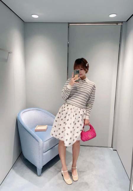 2026年4月9日入荷早春新作Miumiuスカート 女性用フ...