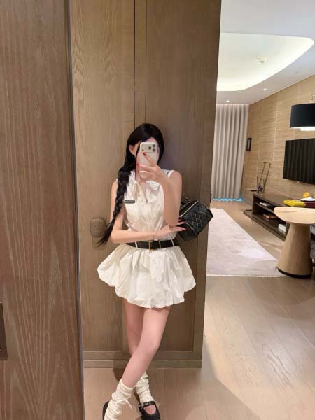 2026年4月9日入荷早春新作Miumiuワンピース女性用フ...