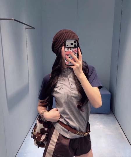 2026年4月9日入荷早春新作Miumiu女性用ファッション...