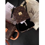 2026年4月10日入荷新作Louis VuittonIphoneケース全機種対応携帯ファッション/誕生日プレゼント/贈り物