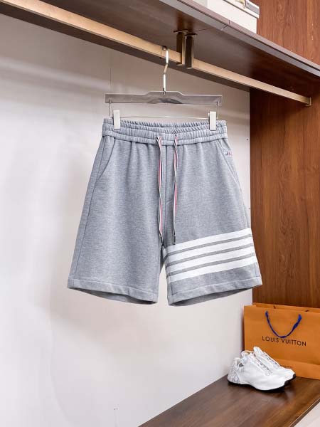 2026年4月22日新作THOM BROWNE  半ズボン高...