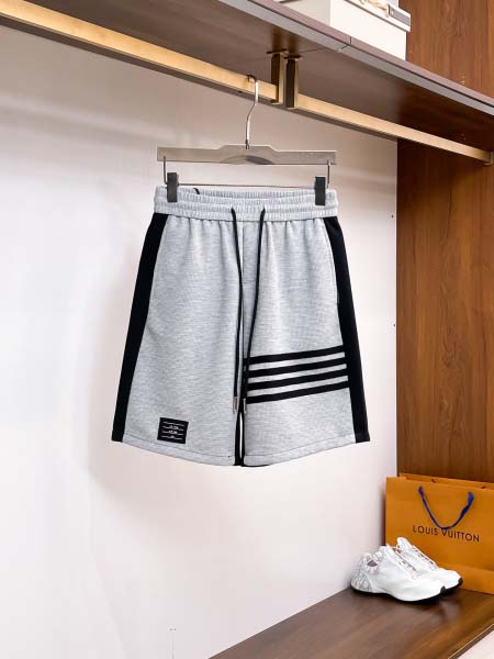 2026年4月22日新作THOM BROWNE  半ズボン高...