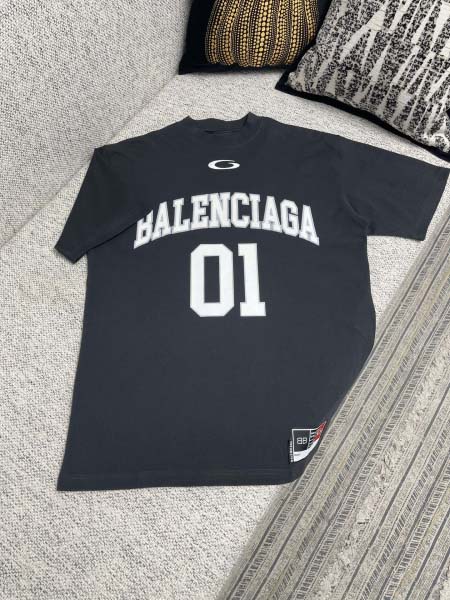 2026年5月7日入荷新作Balenciaga半袖 Tシャツ...