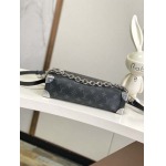 2026年5月11日入荷Louis Vuitton バッグM26226 Side Trunk  East West   Monogram Eclipse   S-lock   15 x 7 x 28   高品質新作/誕生日プレゼント/XS工