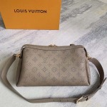 2026年5月11日入荷Louis Vuitton バッグM25904M24255 M24114 M24256  M24132 Mahina Hand It All 29.0 x 18.0 x 13.0    32.0 x 29高品質新作/