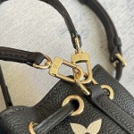 2026年5月11日入荷Louis Vuitton バッグM46291   Nano No   Monogram Empreinte  Monogram   No  13.0 x 16.0 x 10.0 高品質新作/誕生日プレゼント/XS工