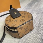 2026年5月11日入荷Louis Vuitton バッグM68276  Mini Bote Chapeau  Monogram   Malletage  13.0 x 12.0 x 6.5 Monogram 高品質新作/誕生日プレゼント/