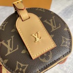 2026年5月11日入荷Louis Vuitton バッグM44699   Mini Bote Chapeau  Monogram   Malletage  13.0 x 12.0 x 6.5 Monogram 高品質新作/誕生日プレゼント