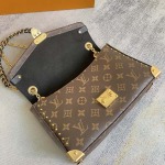 2026年5月11日入荷Louis Vuitton バッグM14526M28137Trunkie  Monogram   S-lock 27 x 16 x 8 高品質新作/誕生日プレゼント/XS工場