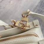 2026年5月11日入荷Louis Vuitton バッグM27577  OnTheGo  Monogram Emeinte  Giant Monogram 25.0 x 13.0 x 10.0  高品質新作/誕生日プレゼント/XS工場