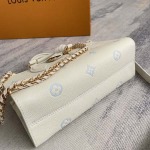 2026年5月11日入荷Louis Vuitton バッグM27577  OnTheGo  Monogram Emeinte  Giant Monogram 25.0 x 13.0 x 10.0  高品質新作/誕生日プレゼント/XS工場