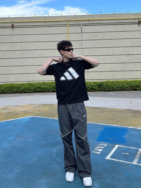 2026年5月15日春夏入荷新作adidas半袖 tシャツ人...