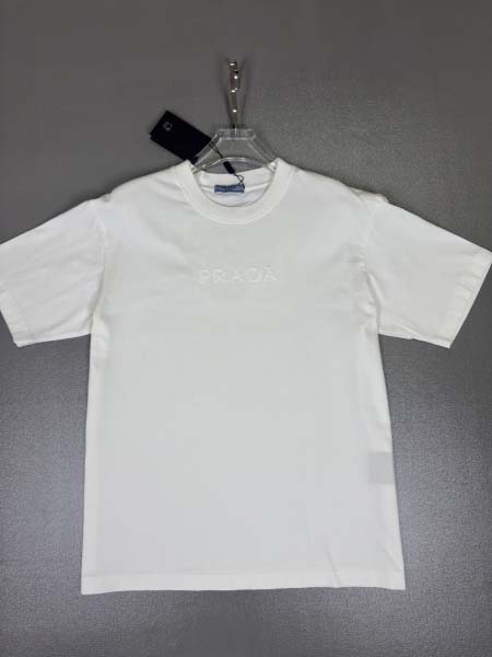 2026年6月12日春夏新作Prada半袖 tシャツ激安高品質/誕生日プレゼント/FF工場