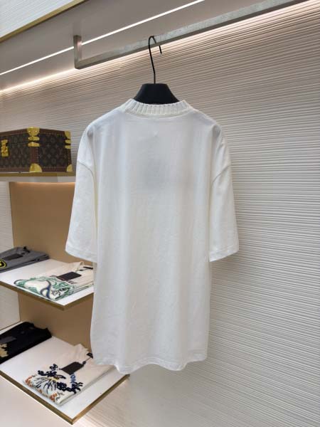 2026年6月18日春夏新作LOUIS VUITTON半袖 tシャツ高品質人気の商品/YGY工場