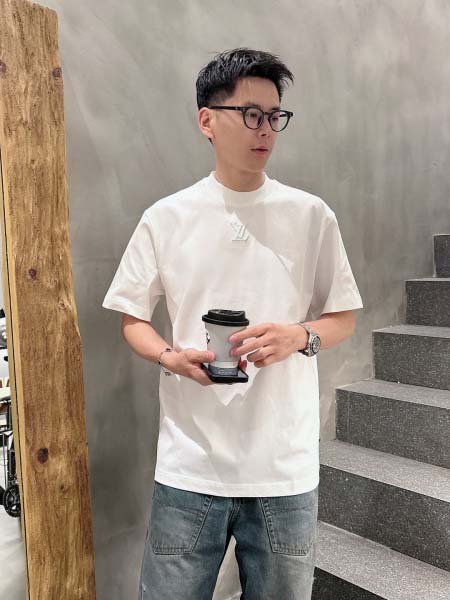 2026年6月25日春夏新作Louis vuitton半袖 tシャツ高品質人気の商品/YGY工場