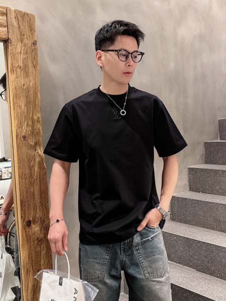 2026年6月25日春夏新作Louis vuitton半袖 tシャツ高品質人気の商品/YGY工場