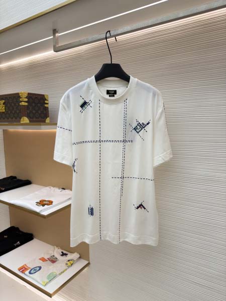 2026年6月17日春夏新作Fendi半袖 tシャツ高品質人...