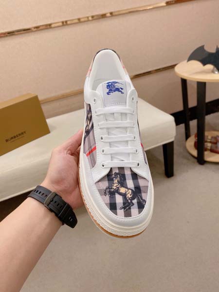 2026年7月18日入荷新品BURBERRYカジュアルシューズ/スニーカー｜メンズ靴人気本革製ギフト/誕生日/TL工場