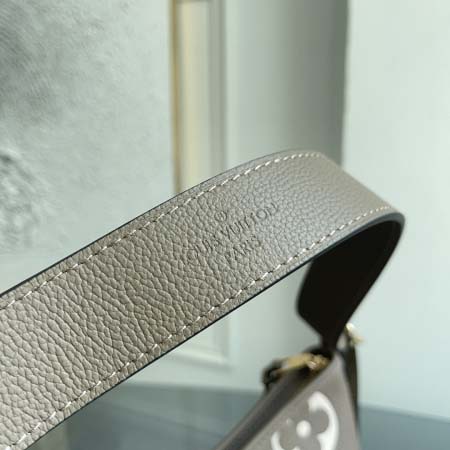 2026年7月19日入荷Louis VuittonM47180  CarryAll   Monogram Monogram  29.0 x 24. 高品質新作/誕生日プレゼント/XS工場