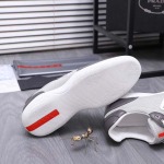 2026年7月1日入荷新品Pradaカジュアルシューズ/スニーカー｜メンズ靴人気本革製ギフト/誕生日/TL工場