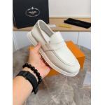2026年7月1日入荷新品Pradaカジュアルシューズ/スニーカー｜メンズ靴人気本革製ギフト/誕生日/TL工場