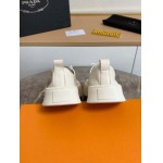 2026年7月1日入荷新品Pradaカジュアルシューズ/スニーカー｜メンズ靴人気本革製ギフト/誕生日/TL工場