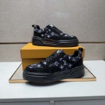 2026年7月7日入荷新品Louis Vuittonカジュアルシューズ/スニーカー｜メンズ靴人気本革製ギフト/誕生日/TL工場