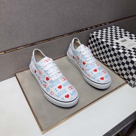 2026年7月7日入荷新品Vansカジュアルシューズ/スニー...