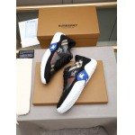 2026年7月7日入荷新品Burberryカジュアルシューズ/スニーカー｜メンズ靴人気本革製ギフト/誕生日/TL工場