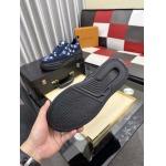2026年7月7日入荷新品Louis Vuittonカジュアルシューズ/スニーカー｜メンズ靴人気本革製ギフト/誕生日/TL工場
