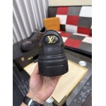 2026年7月7日入荷新品Louis Vuittonカジュアルシューズ/スニーカー｜メンズ靴人気本革製ギフト/誕生日/TL工場