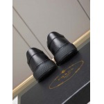 2026年7月7日入荷新品Pradaカジュアルシューズ/スニーカー｜メンズ靴人気本革製ギフト/誕生日/TL工場